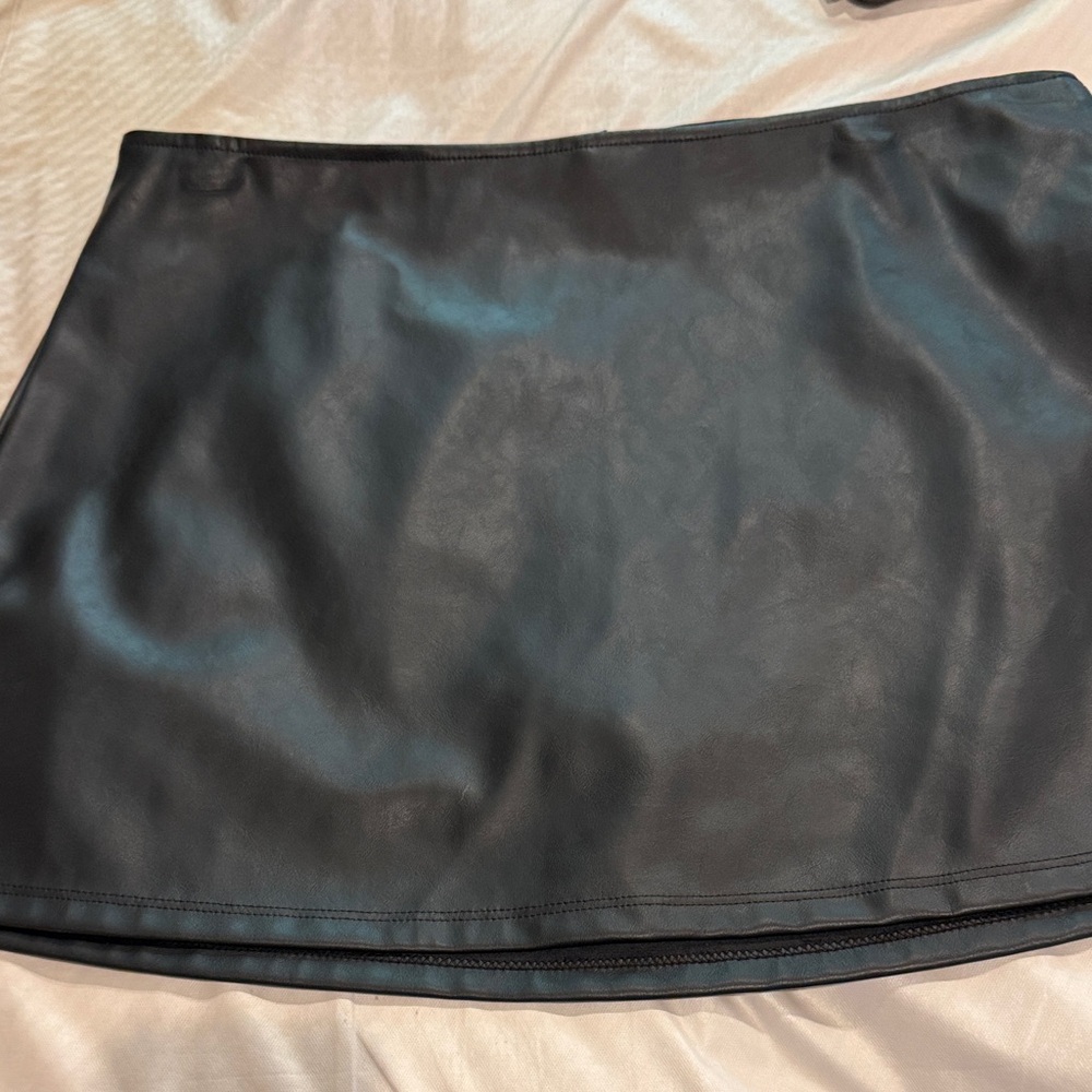 Wild Fable Women’s Black Faux Leather Mini Skirt